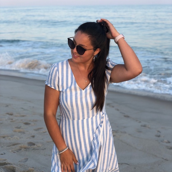 Meet your Posher, Holly - Picture 1 of 1